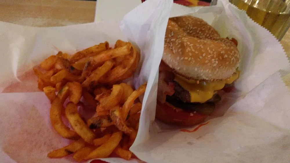 Bacon Cheeseburger with Fries